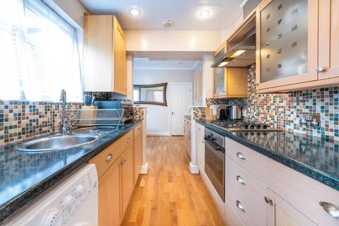 2 bedroom terraced house for sale, Hervey Park Road, Walthamstow, London, E17