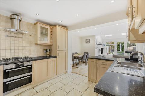 3 bedroom semi-detached house for sale, Maple Road, Bicester, OX26