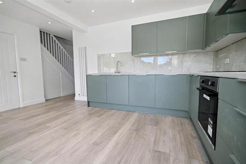 3 bedroom detached house for sale, Rydes Avenue, Guildford