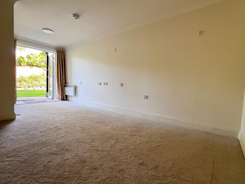 Lounge-Dining Room