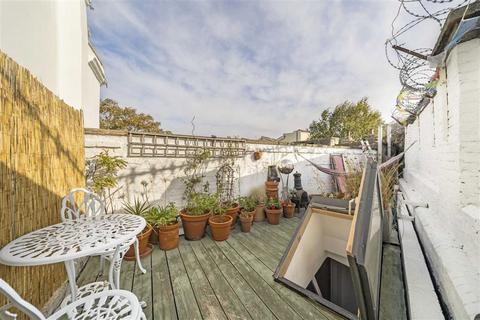 4 bedroom house for sale, Flaxman Road, London SE5