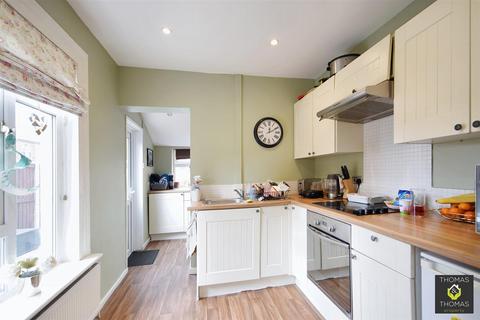 2 bedroom semi-detached house for sale, Seymour Road, Linden
