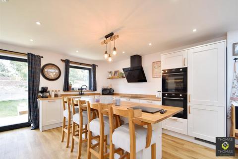 undefined, Porchester Road, Hucclecote