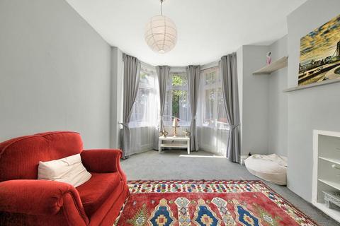 undefined, One Bedroom Garden Flat For Sale Dallas Road Hendon NW4