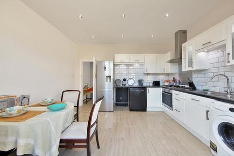 undefined, One Bedroom Garden Flat For Sale Dallas Road Hendon NW4