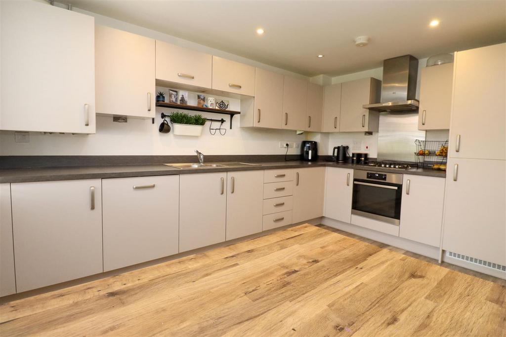 Kitchen/Breakfast Room