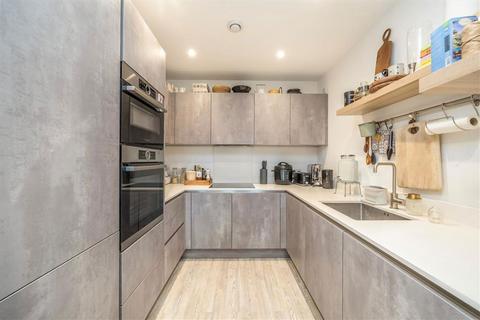 1 bedroom flat for sale, Valley Road, London SE14