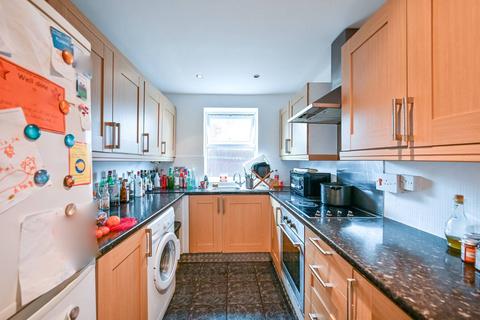 Portsmouth Road, Surbiton, KT6