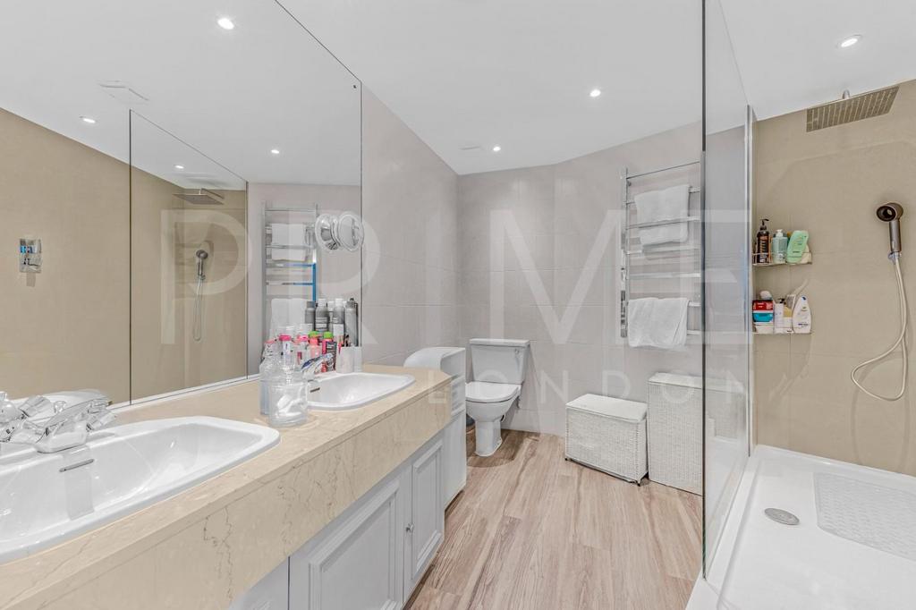 Bathroom2 (1).jpg
