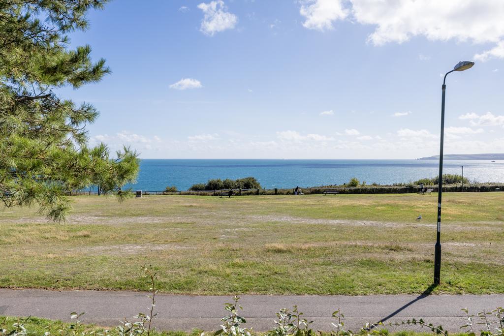 Westcliffe Gardens