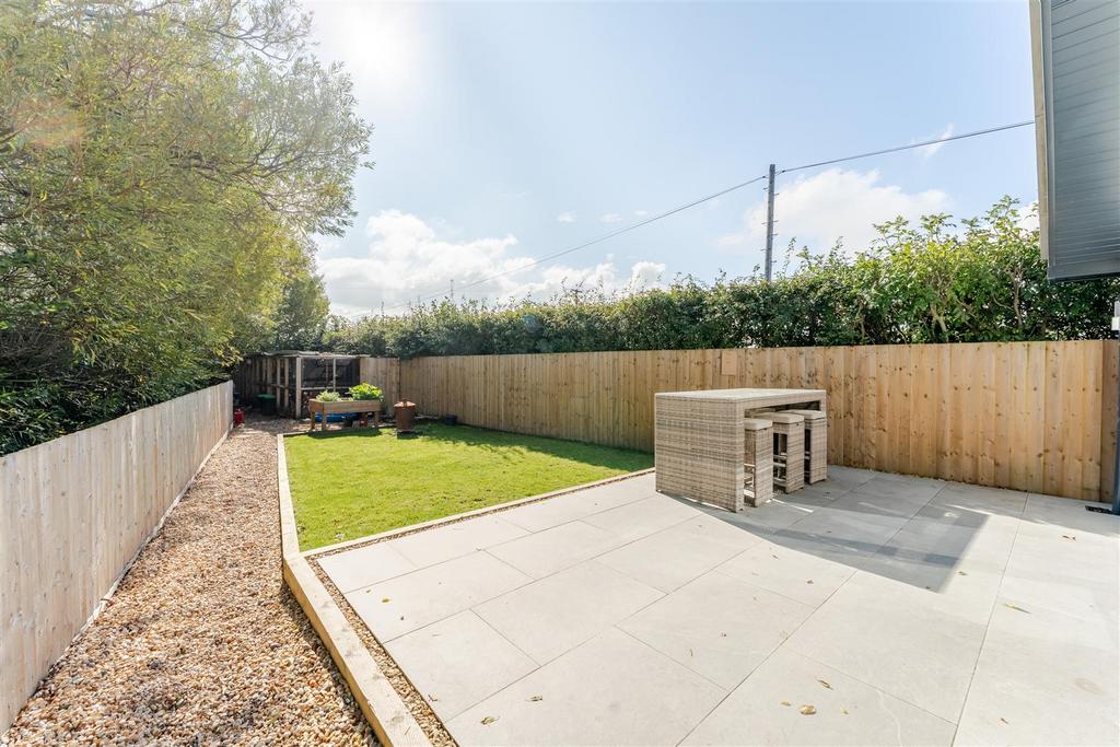 9 - 2nd side garden.jpg