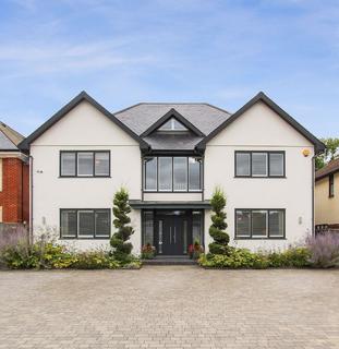 5 bedroom detached house for sale, Birchwood Road, Wilmington