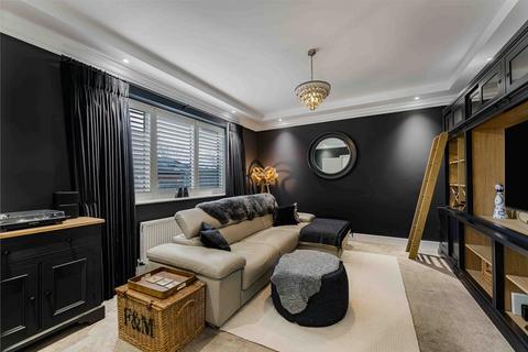 5 bedroom detached house for sale, Birchwood Road, Wilmington