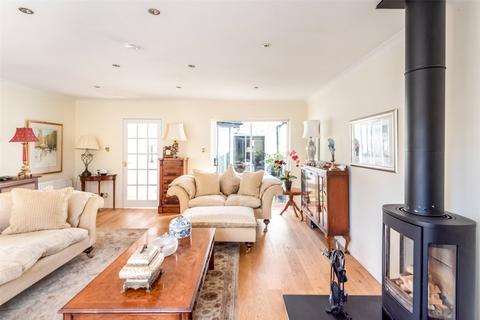 3 bedroom terraced house for sale, 21A, Victoria Place, Kings Park, Stirling, FK8