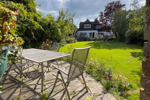 5 bedroom detached house for sale, Crossbush Road, Felpham