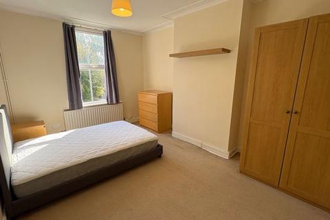 19 Barnbrough Street, Leeds, LS4 2QY