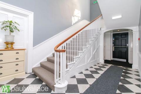 1 bedroom apartment for sale, 830 sq ft, 1-Bed (Potential 2-Bed, (consent granted) – Gated and Grade II Listed