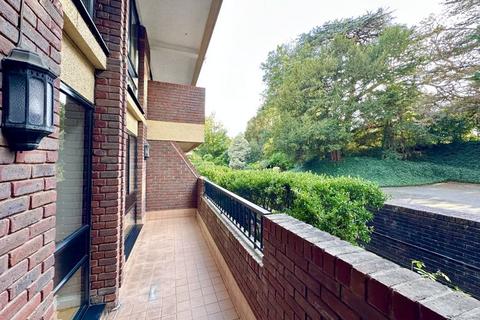 undefined, Church Street, Epsom