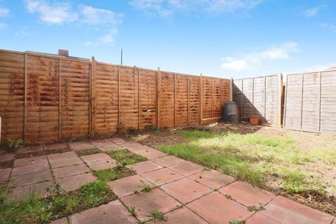 2 bedroom flat for sale, Churchill Road, Langley