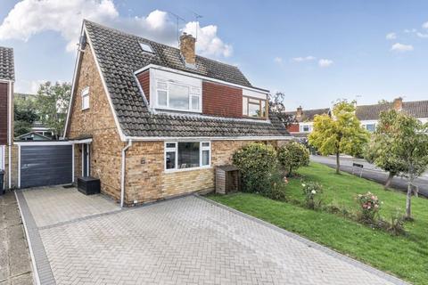 3 bedroom semi-detached house for sale, Brooks Close, Staplehurst