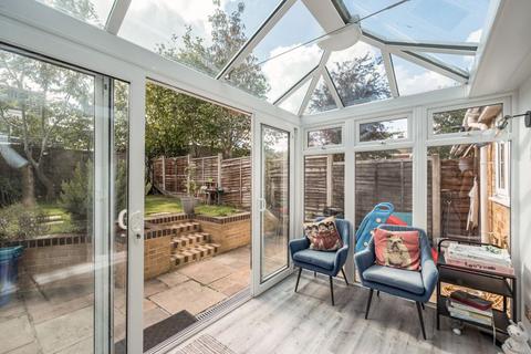3 bedroom semi-detached house for sale, Brooks Close, Staplehurst