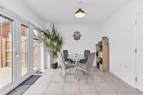 4 bedroom detached house for sale, Kenmare Close, Bury St. Edmunds