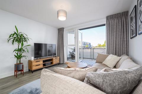 1 bedroom flat for sale, Mole Road, Walton-On-Thames
