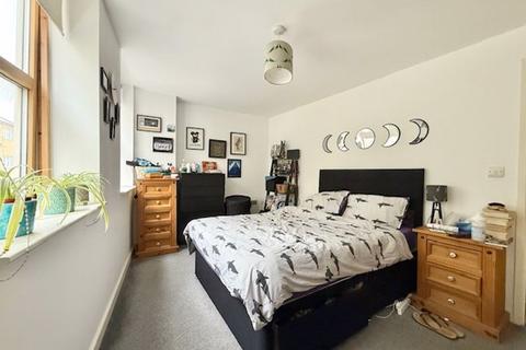 1 bedroom apartment to rent, Hendre Road, SE1