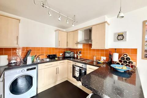 1 bedroom apartment to rent, Hendre Road, SE1
