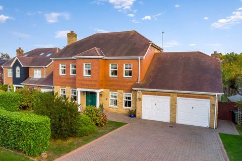 5 bedroom detached house for sale, Poppy Walk, Goffs Oak EN7