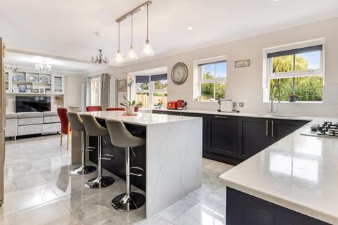5 bedroom detached house for sale, Poppy Walk, Goffs Oak EN7