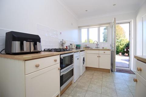 2 bedroom detached bungalow for sale, Bitterne Way, Lymington SO41
