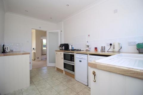 2 bedroom detached bungalow for sale, Bitterne Way, Lymington SO41