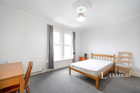 4 bedroom terraced house to rent, Delamere Road, PO4