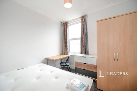 4 bedroom terraced house to rent, Delamere Road, PO4