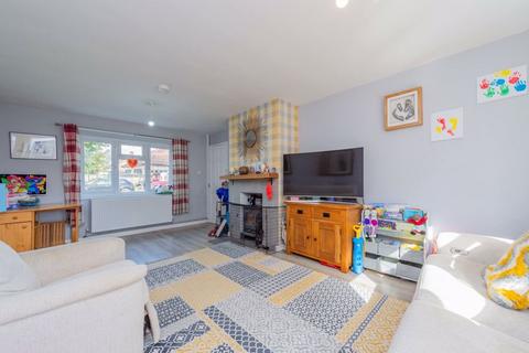3 bedroom semi-detached house for sale, Marshfields, Maesbury Marsh, Oswestry