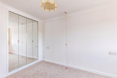 1 bedroom retirement property for sale, Queens Crescent, Southsea