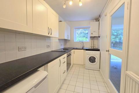 1 bedroom ground floor flat for sale, Oakdene Close, Hatch End