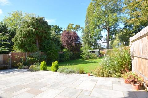undefined, Hillview Road, Hatch End