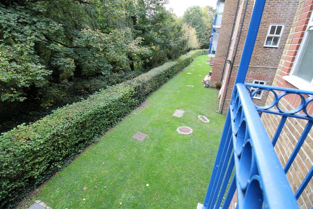 Balcony 2 USE.JPG