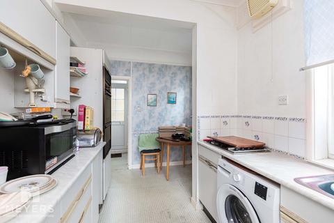 2 bedroom flat for sale, Dingle Road, Bournemouth, BH5 2