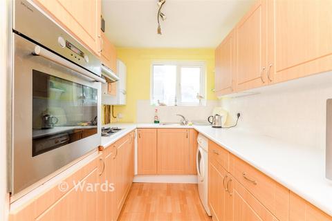 1 bedroom ground floor flat for sale, St. Margaret's Street, Rochester, Kent