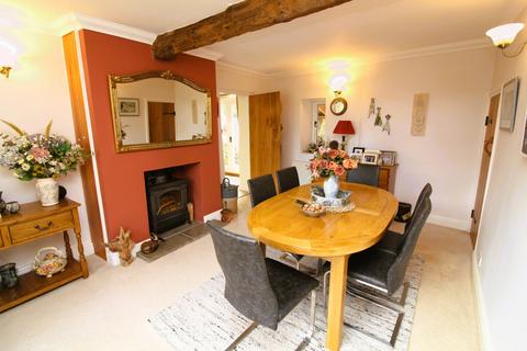 3 bedroom cottage for sale, High Street, Bridgwater TA5