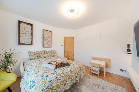 35 Carson Road, London, E16 4BD