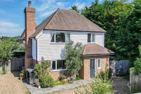 undefined, Bodiam Road, Sandhurst, Kent, TN18 5JY