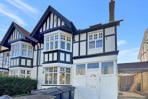 Mayfield Road, Sanderstead, Surrey, CR2 0BE