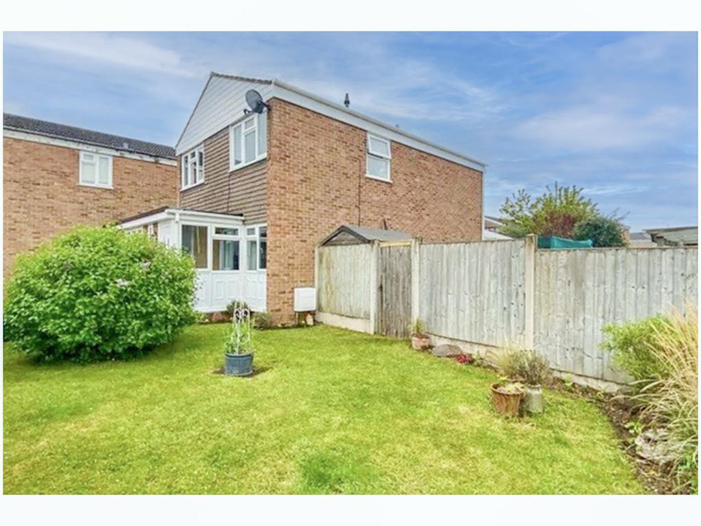 Front garden side1