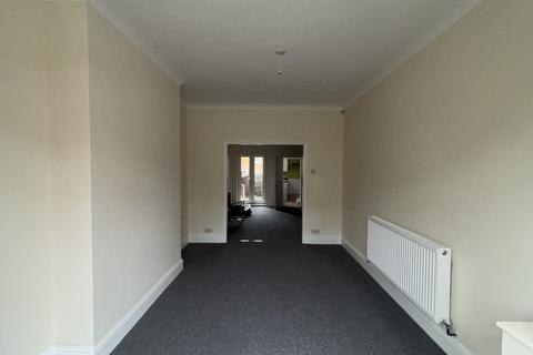3 bedroom terraced house to rent, 80 Sandsfield Lane, Gainsborough, DN21 1DD