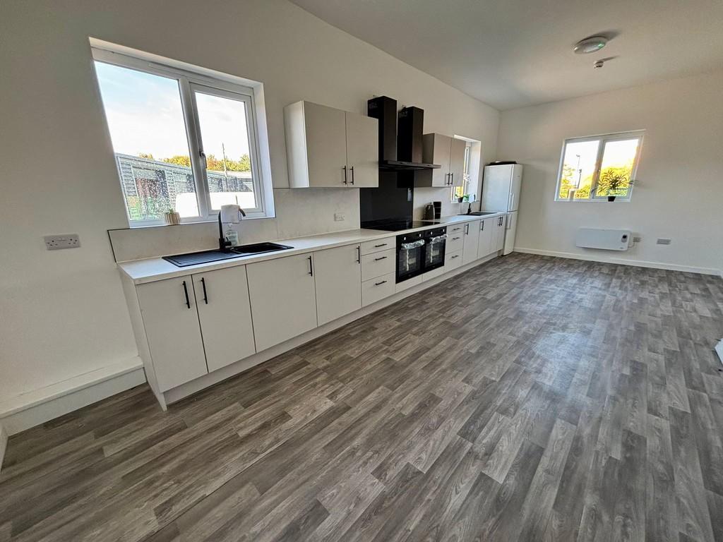 Whats App Image 2025-10-01 at 10.53.47 (1)