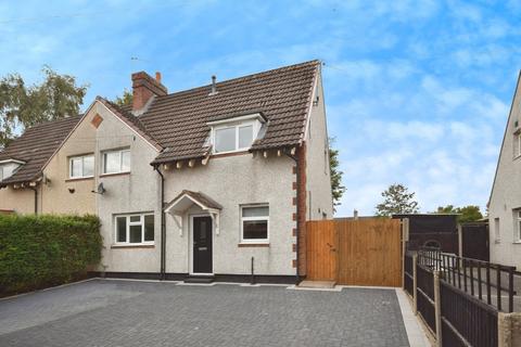 3 bedroom semi-detached house to rent, Fifth Avenue, Kidsgrove, Stoke-On-Trent